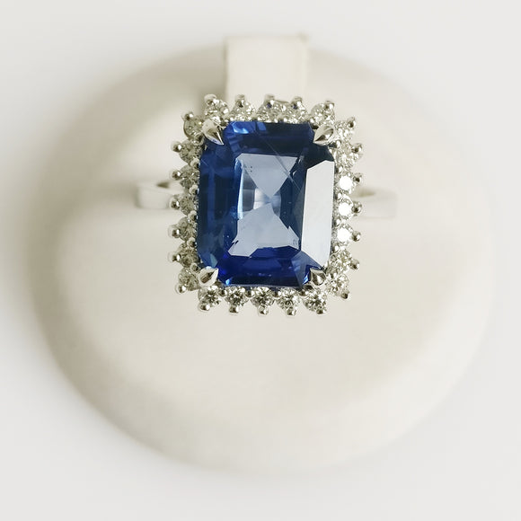5.21ct Sapphire and Diamond Ring