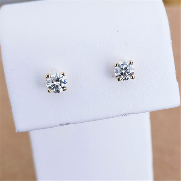 0.61ct Diamond Stud Earrings