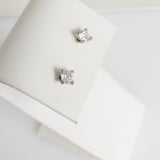 0.61ct Diamond Earrings