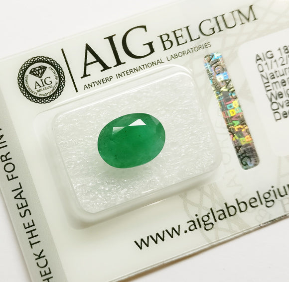 Emerald 3.11ct AIG Certified