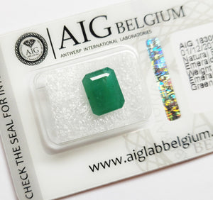 Emerald 2.99ct AIG Certified