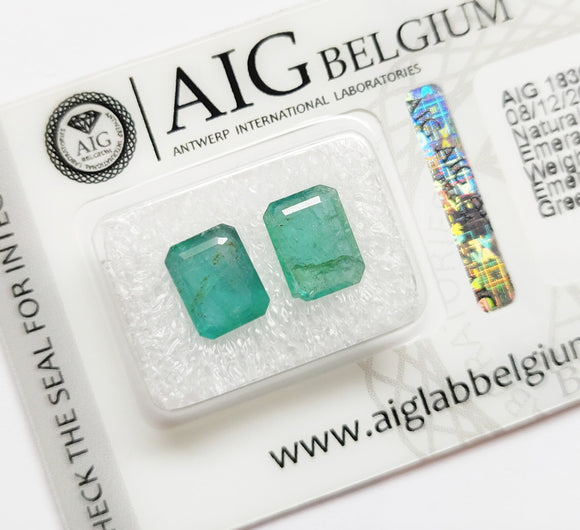 Emerald 2.84ct AIG Certified