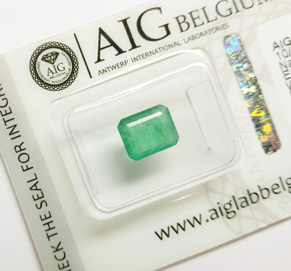 Emerald 1.63ct AIG Certified