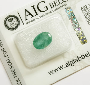 Emerald 2.10ct AIG Certified